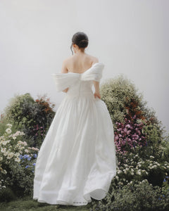 Modern and impressive with an Off-the-shoulder white wedding dress - D1736B - POXI